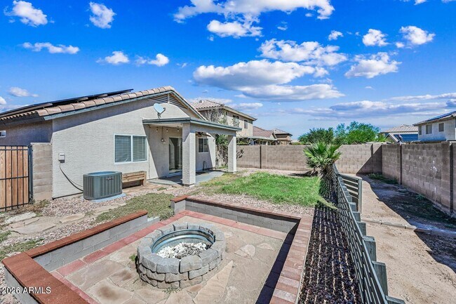 Building Photo - 12021 W Columbine Dr
