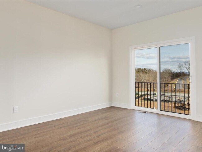 Building Photo - 123 Choke Cherry Ct