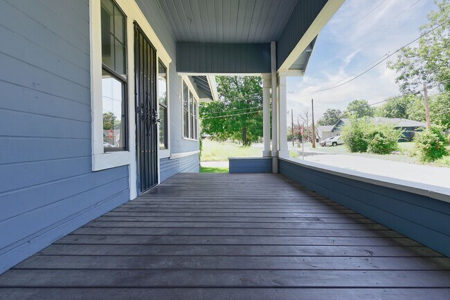 Building Photo - 2615 Polk- House