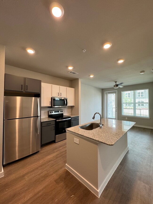 Building Photo - 3521 James Pitts Dr