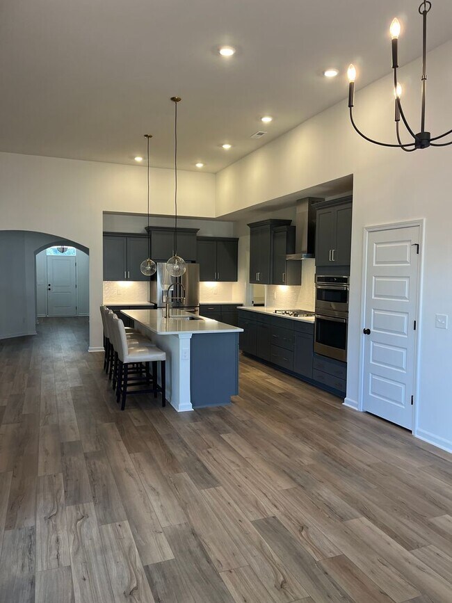 Building Photo - Beautiful New Home