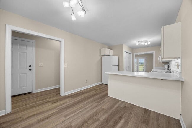 Building Photo - 5110 Deveron St