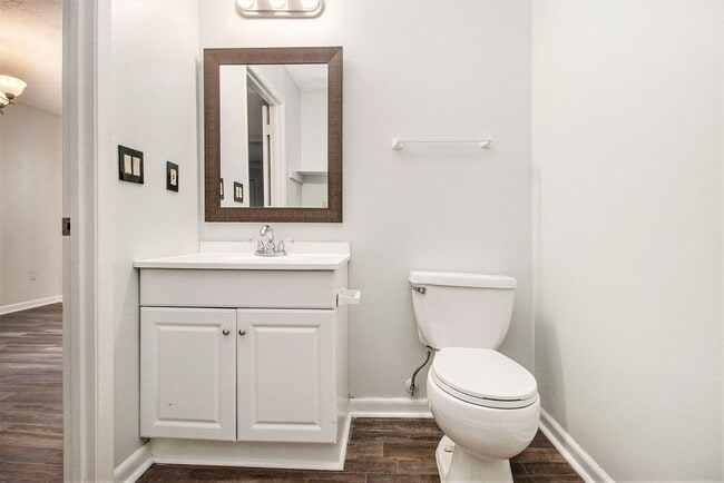 Building Photo - 2BR/1.5BA Close to Downtown Snellville!