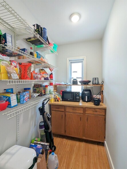 Building Photo - 383 Highland Ave