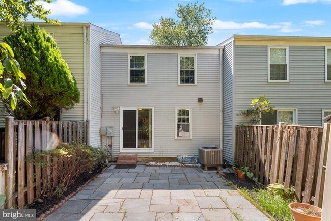 Primary Photo - 10603 Tuppence Ct