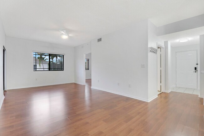 Building Photo - 2809 Amalei Dr