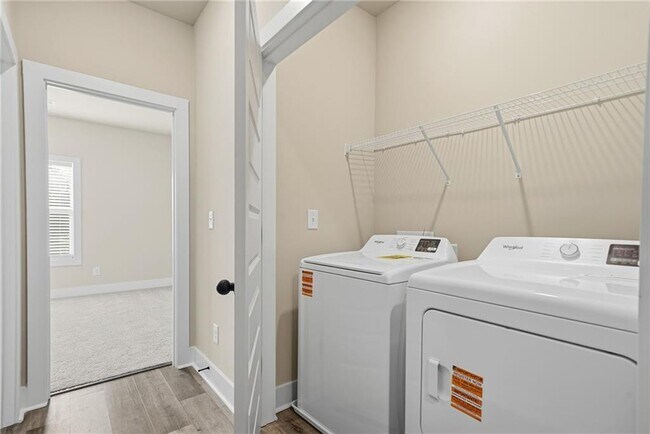 Building Photo - 5728 Urban Vlg Wy