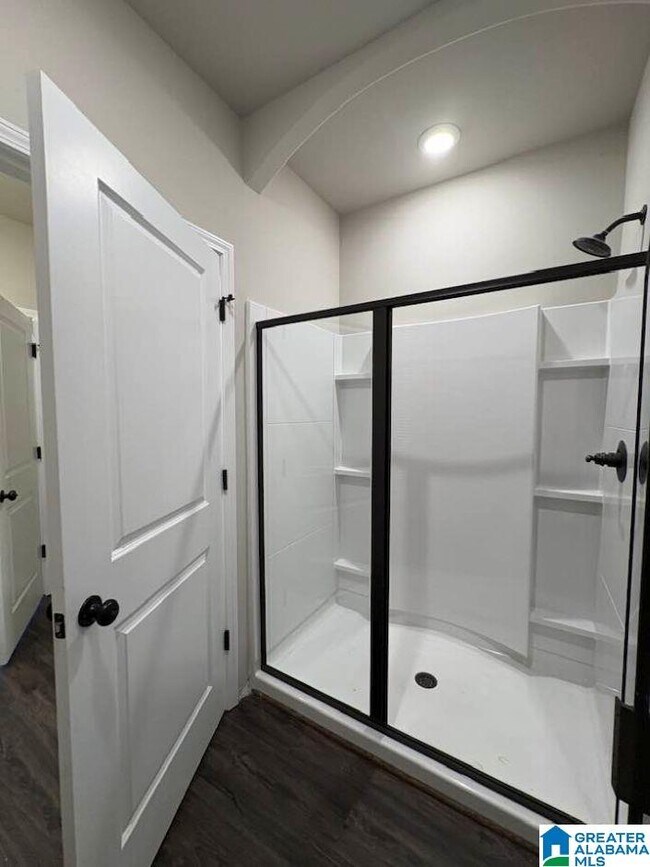 Building Photo - 4401 Lennox Pl