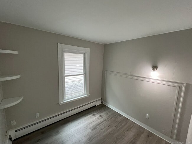 Building Photo - 174 Lamson St