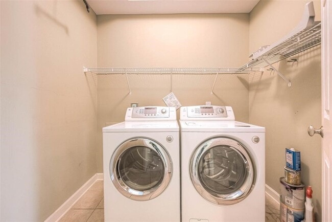 Building Photo - 4515 Briar Hollow Pl