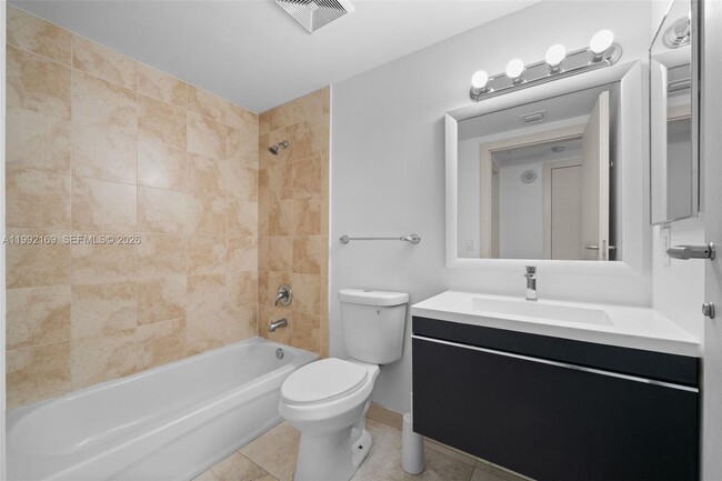 Building Photo - 7918 Harbor Island Dr