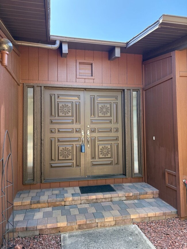 Building Photo - Unfurnished, 1-Year Long-Term Rental