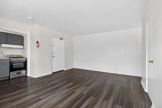 Building Photo - 9-11-11 Sanhican Dr
