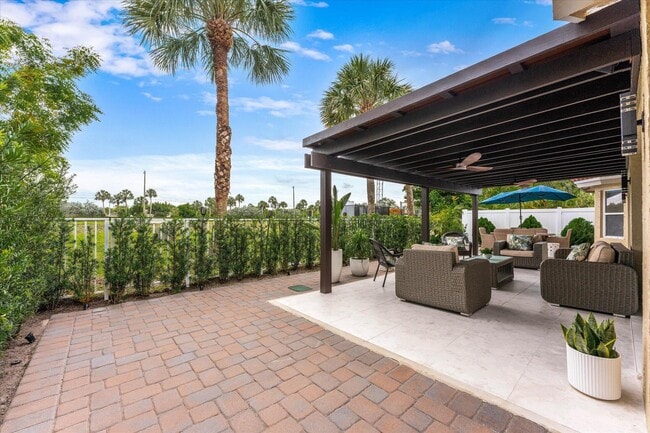 Building Photo - 10112 Aqua Vista Way
