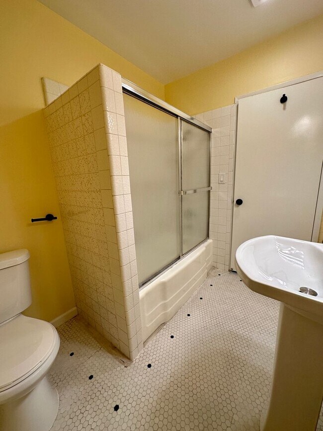 Building Photo - 3626 31st St