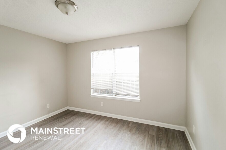 Building Photo - 4240 Ward Bluff Dr