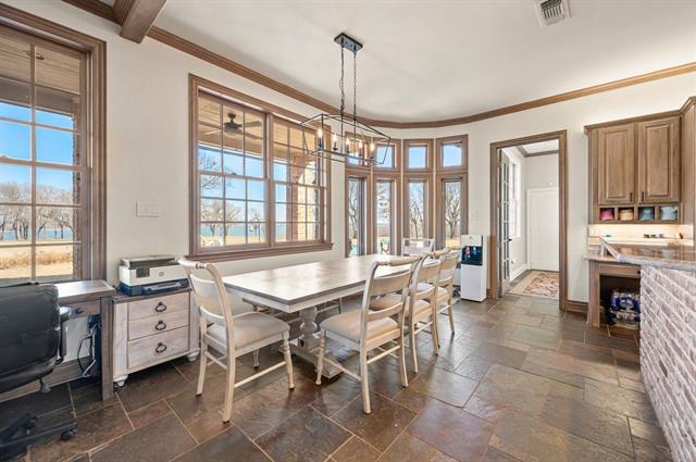 Building Photo - 208 Highpoint Cir