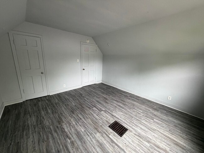 Building Photo - 1221 Williams-E