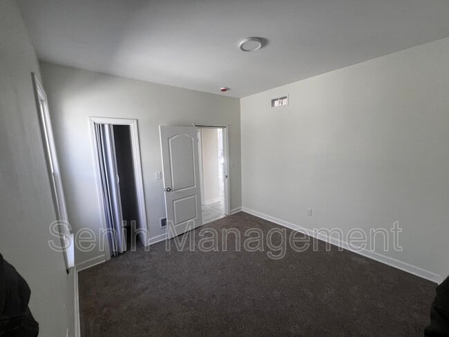 Building Photo - 2972 Field St