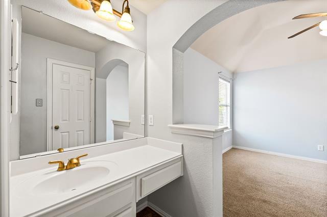 Building Photo - 4205 Lansbury Dr