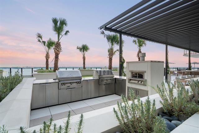 Building Photo - 3111 Sunset Blvd