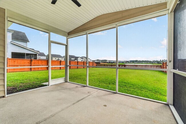 Building Photo - 204 Lake Minsi Dr