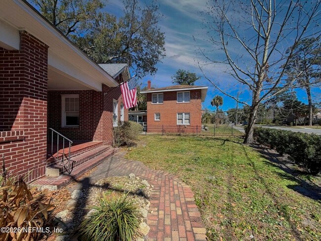 Building Photo - 3323 Park St