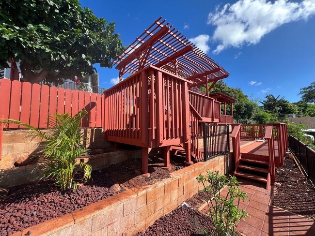 Building Photo - 348ADA