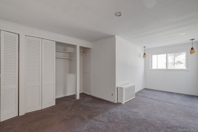 Building Photo - 15 Community Rd