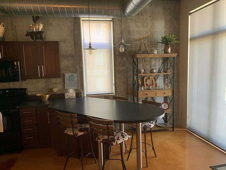 Bar seating in kitchen - 290 W 12th Ave