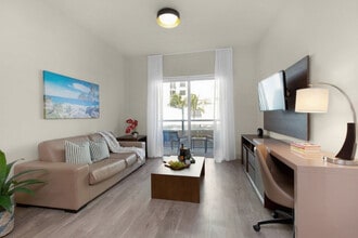 Building Photo - 777 N Ocean Dr