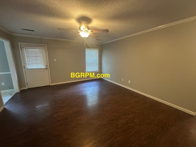 Building Photo - 3 BD, 2 BA, home in Cabot