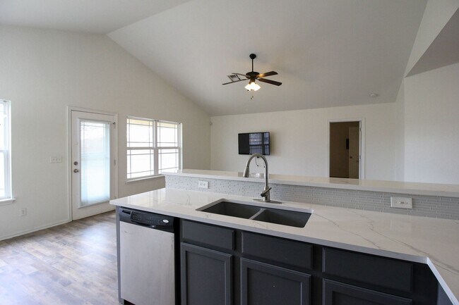 Building Photo - Complete Remodel In Bixby!