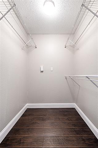 Building Photo - 2201 Wolf St