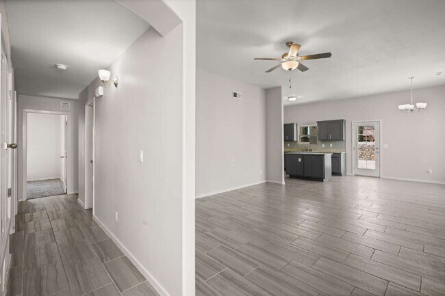 Building Photo - 629 Cedarwood Ave