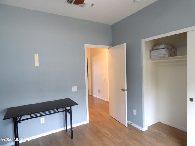Building Photo - 7192 W Rivulet Dr