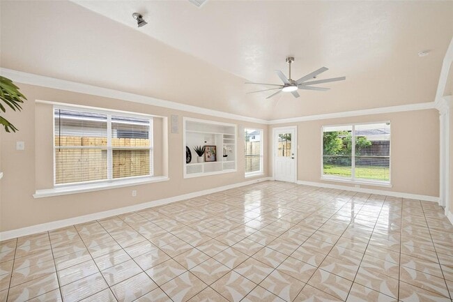 Building Photo - 12522 Magnolia Canyon