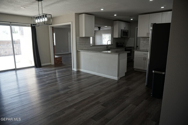 Building Photo - 3311 Drumond Rd
