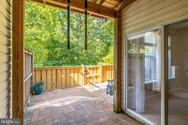 Building Photo - 43103 Forest Edge Square
