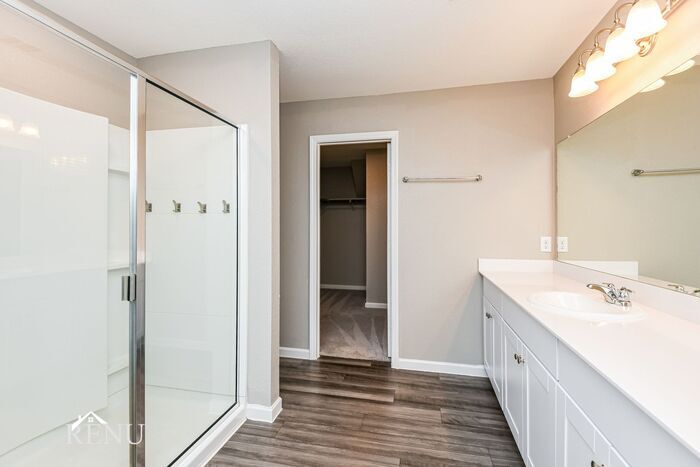 Building Photo - 13320 Wysong Dr