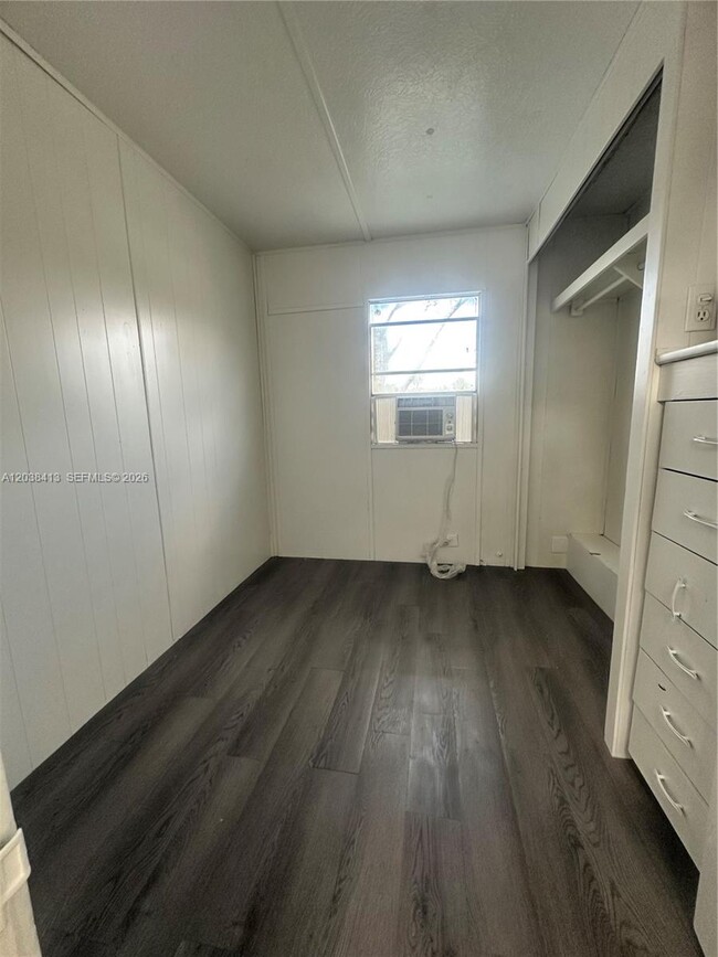 Building Photo - 2961 Plumosa Ln