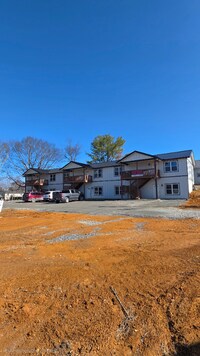 Building Photo - 416 S Central Ave