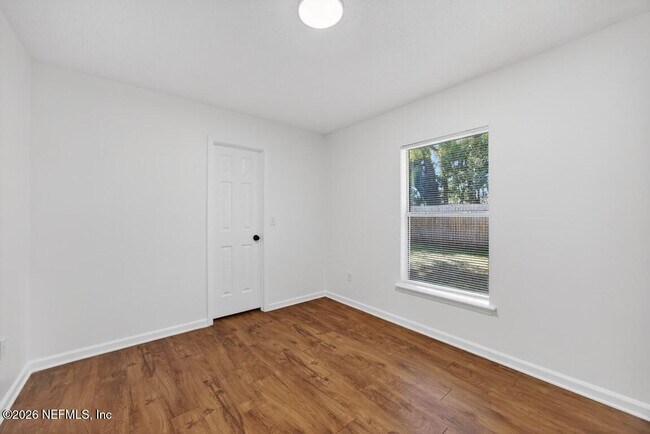 Building Photo - 411 Pearl St