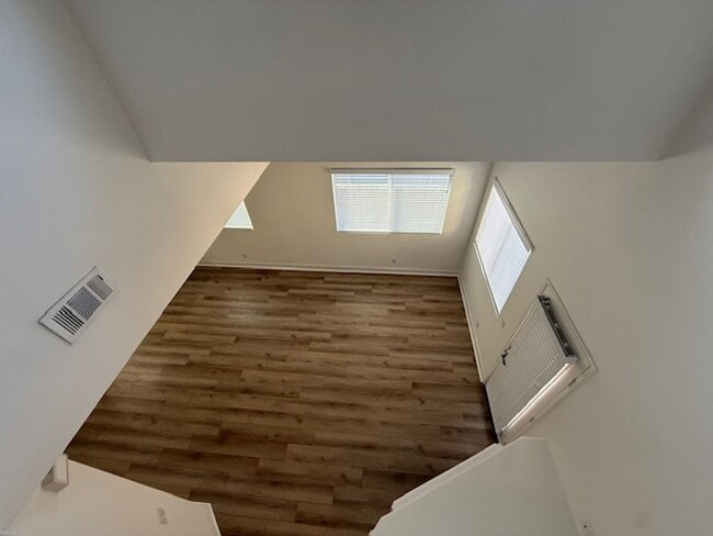 Building Photo - Dual Master Suites Condo in Foothill Ranch