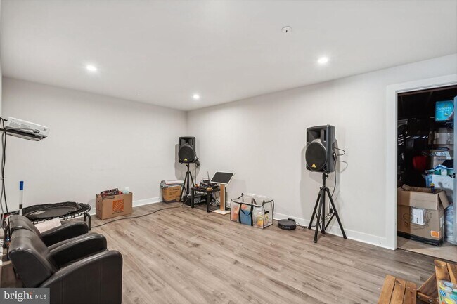 Building Photo - 11281 Wheeler Ridge Dr