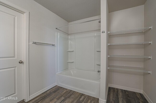 Building Photo - 110 Impala Pl