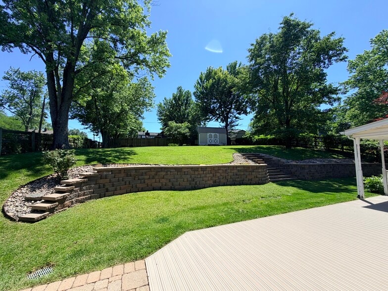 Building Photo - 581 Austin Smith Dr
