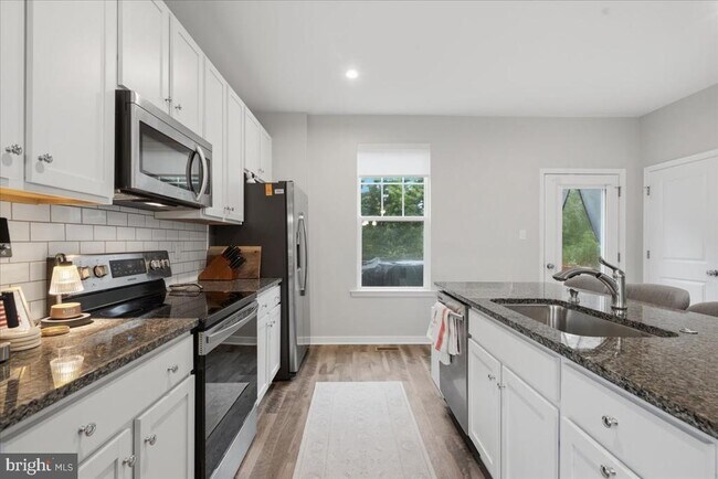Building Photo - 12260 Haydon Pl