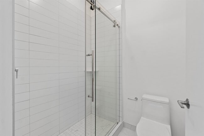 Building Photo - 250 Ave E