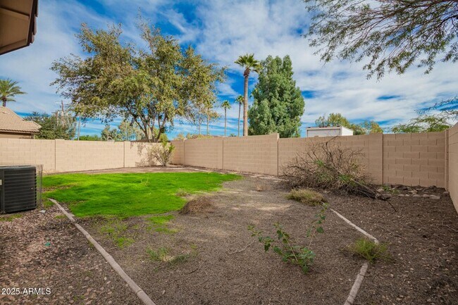 Building Photo - 21629 N 79th Dr